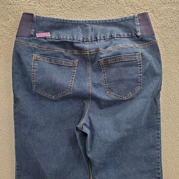 Woman Within Jeans Plus Size 16W Flex-Fit Pull-On Stretch Medium Wash Blue - Picture 7 of 10